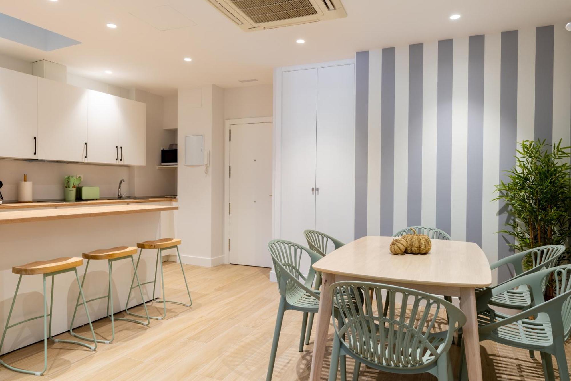 Santa Barbara Central Suites, Sevilla Ngoại thất bức ảnh