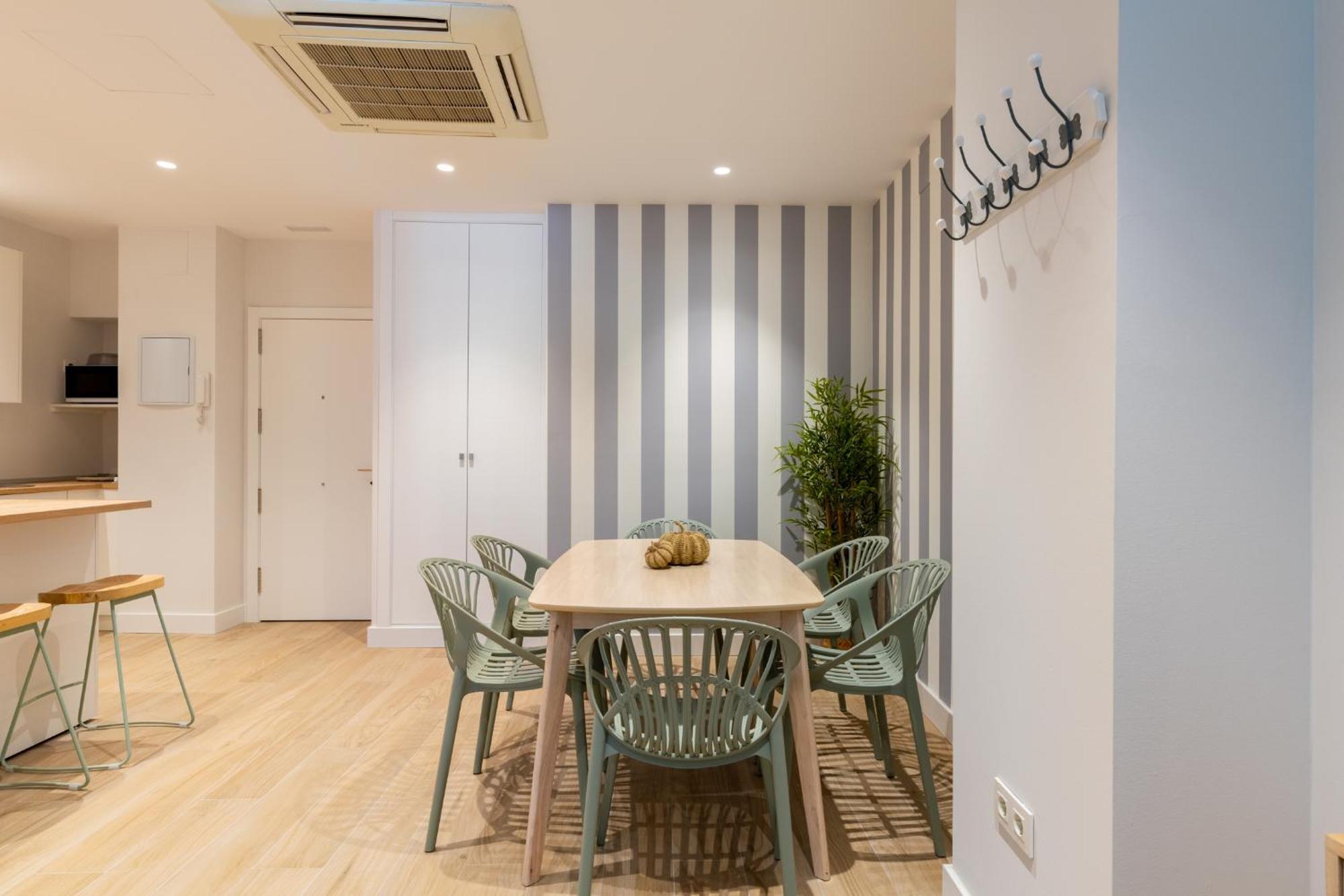 Santa Barbara Central Suites, Sevilla Ngoại thất bức ảnh